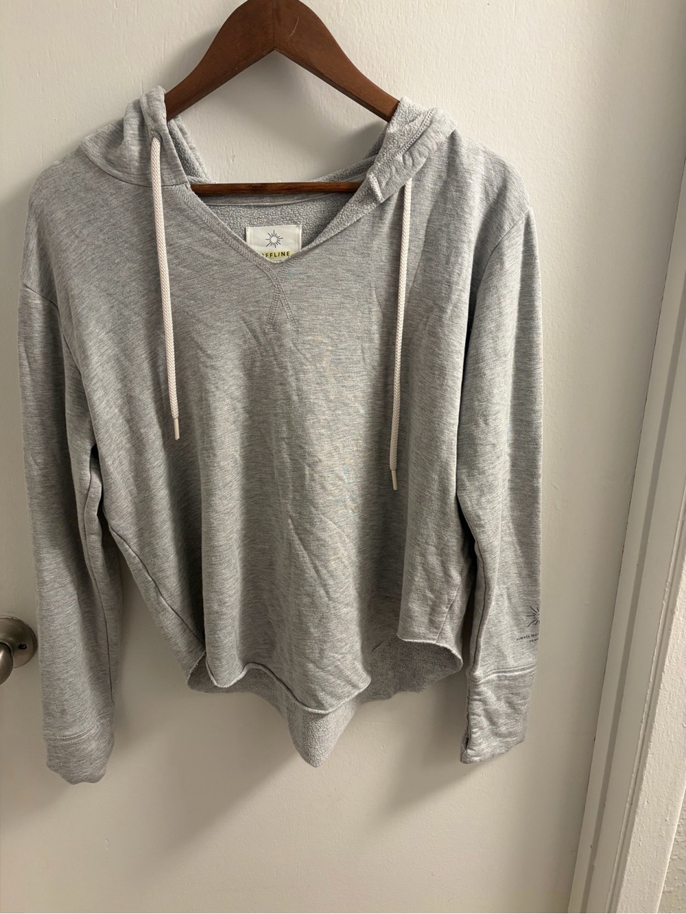 OFFLINE by Aerie Gray Hoodie Women’s XS Lightweight Raw Hem Lounge Pullover